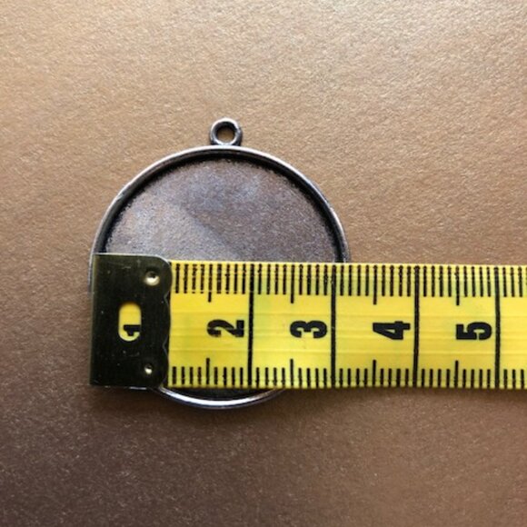 10 Round Blank Bezel Cabochon Pendant Setting Jewelry Trays Round Base 30 mm - Picture 7 of 8